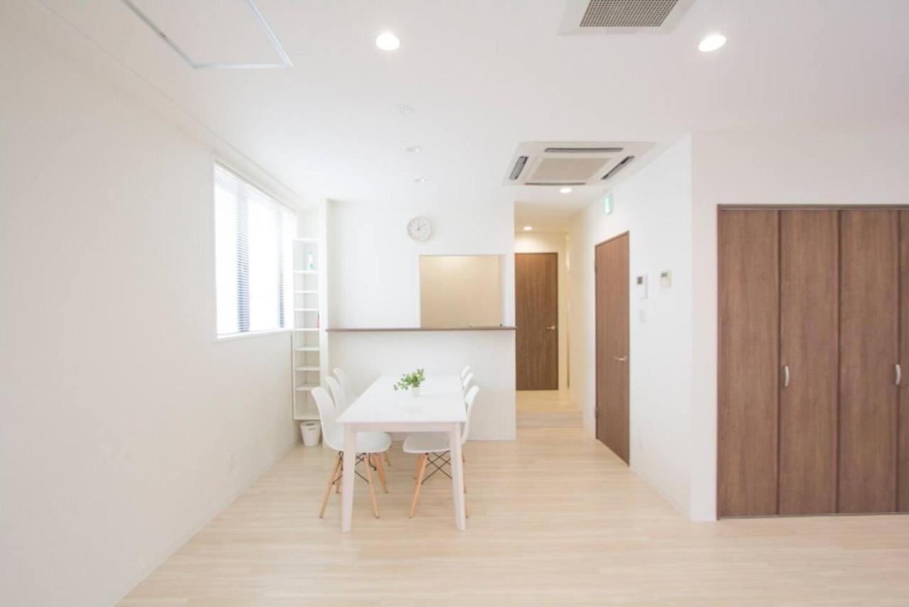 Cozy And Convenient Royal Heights 公寓 *